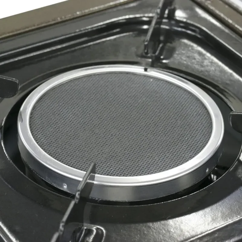Detalhe do queimador em cerâmica colmeia do fogareiro NTK Duo Ceramik